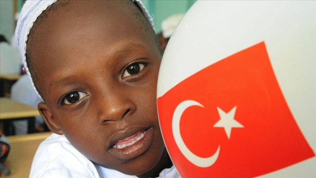 Afrika&#039;da Fransa&#039;nın imajı kötüye giderken Türkiye yükseliyor