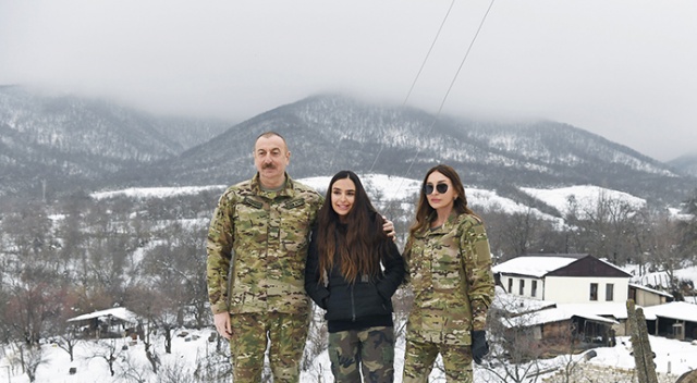 Aliyev, işgalden kurtarılan Şuşa şehrini ziyaret etti Aliyev, işgalden kurtarılan Şuşa şehrini ziyaret etti