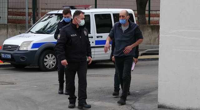 Alkollü şahıs, Tıp Bayramı'nda sağlık çalışanlarına saldırdı Alkollü şahıs, Tıp Bayramı'nda sağlık çalışanlarına saldırdı