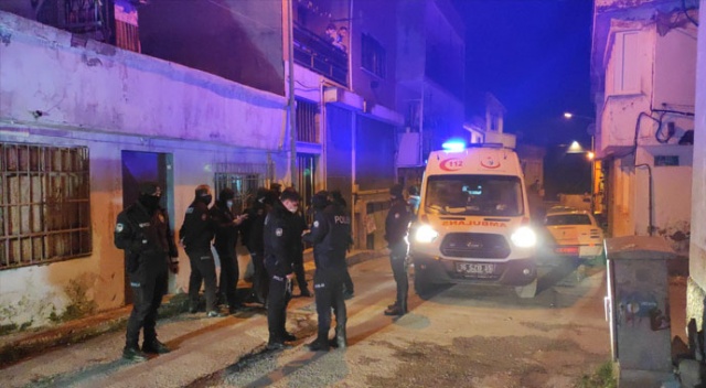 Bekçilerin 'dur' ihtarına uymadı, çarpıp kaçtı Bekçilerin 'dur' ihtarına uymadı, çarpıp kaçtı