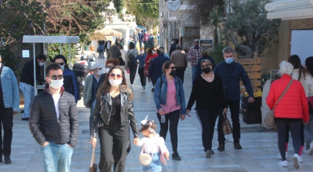 Bodrum'da sahillerde cumartesi yoğunluğu Bodrum'da sahillerde cumartesi yoğunluğu