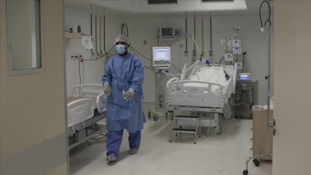 Brezilya'da son 24 saatte 1383 kişi Kovid-19'dan hayatını kaybetti Brezilya'da son 24 saatte 1383 kişi Kovid-19'dan hayatını kaybetti