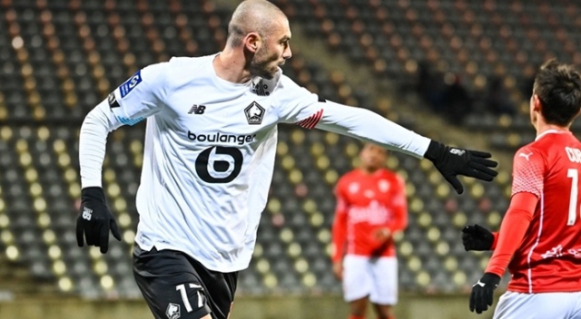 Burak Yılmaz, 2 ay sonra maç kadrosunda