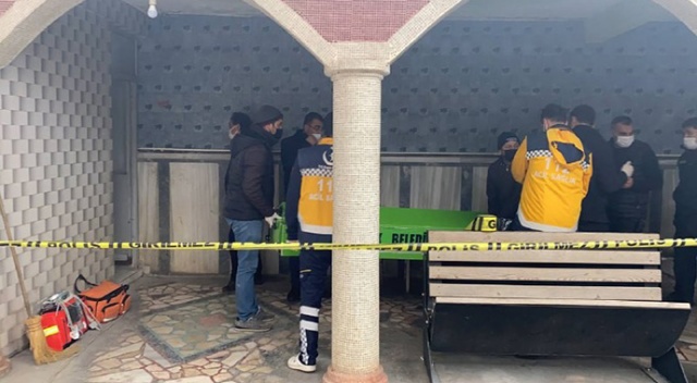 Cami tuvaletinde şüpheli ölüm Cami tuvaletinde şüpheli ölüm