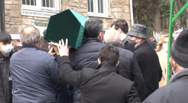 Cenazede töreninde ilginç anlar: 20 yıllık borcunu alamayınca hakkını helal etmedi Cenazede töreninde ilginç anlar: 20 yıllık borcunu alamayınca hakkını helal etmedi