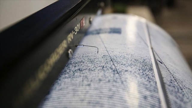 Cezayir'de 5,9 büyüklüğünde deprem Cezayir'de 5,9 büyüklüğünde deprem