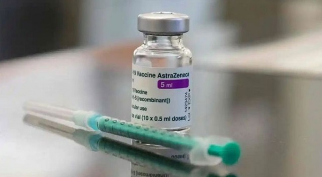 Dünya AstraZeneca konusunda ikiye bölündü