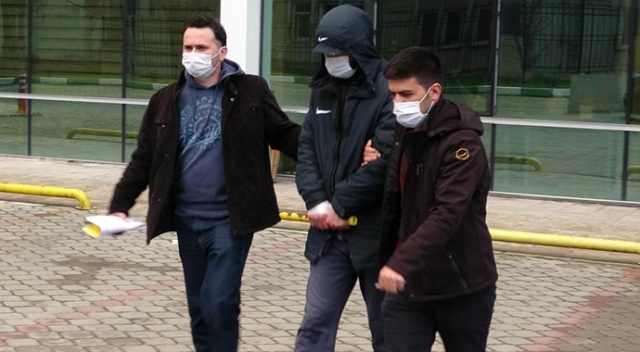 Eşine "Bıçak getir seni öldüreceğim" diyen alkollü koca tutuklandı Eşine "Bıçak getir seni öldüreceğim" diyen alkollü koca tutuklandı