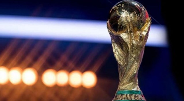 FIFA Başkanı Gianni Infantino, Dünya Kupası&#039;nın 2 yılda bir düzenlenmesi teklifinin tartışılacağını belirtti