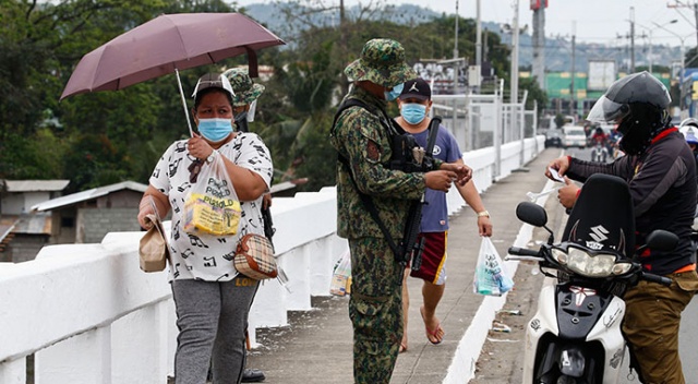 Filipinler'de günlük Covid-19 vaka sayısında rekor