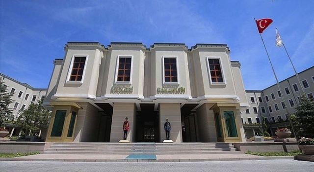 CHP'li Osman Kurum görevinden uzaklaştırıldı CHP'li Osman Kurum görevinden uzaklaştırıldı