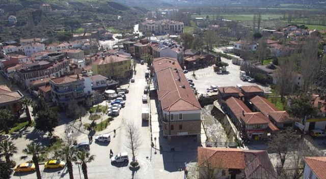 Gökçeada’da artan koronavirüs nedeniyle 5 okulda yüz yüze eğitime ara verildi Gökçeada’da artan koronavirüs nedeniyle 5 okulda yüz yüze eğitime ara verildi