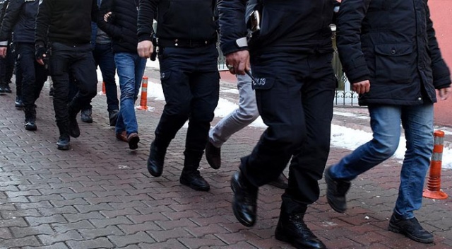 Hakkında yakalama kararı bulunan 8 kişi tutuklandı Hakkında yakalama kararı bulunan 8 kişi tutuklandı