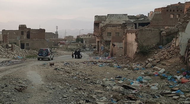 Husiler, Yemen'de koalisyon güçlerinin beş kente 40 hava saldırısı düzenlediğini açıkladı