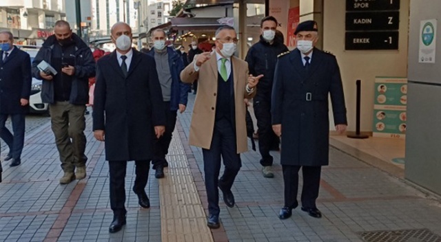 Jandarma Genel Komutanı Orgeneral Arif Çetin, Rize'de Covid-19 denetimine katıldı Jandarma Genel Komutanı Orgeneral Arif Çetin, Rize'de Covid-19 denetimine katıldı