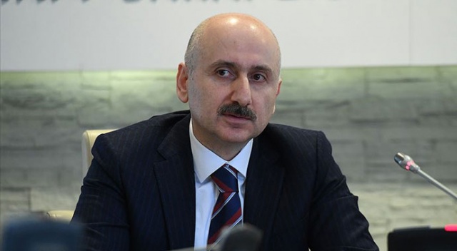 Karaismailoğlu, Süveyş Kanalı'na alternatif en uygun taşıma rotasının "Orta Koridor" olduğunu bildirdi Karaismailoğlu, Süveyş Kanalı'na alternatif en uygun taşıma rotasının "Orta Koridor" olduğunu bildirdi