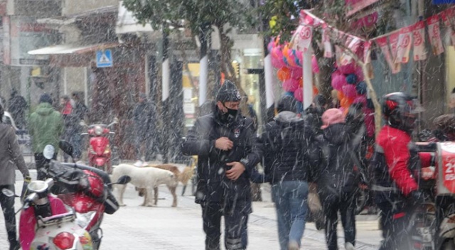 Kırklareli'nde kar yağışı başladı Kırklareli'nde kar yağışı başladı