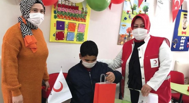 Kızılay'dan köy okullarına destek Kızılay'dan köy okullarına destek