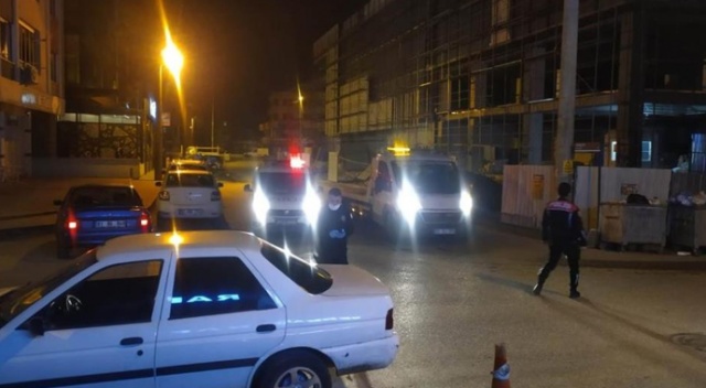 Kovalamacada yakalanan araçtan poşet poşet zehir çıktı Kovalamacada yakalanan araçtan poşet poşet zehir çıktı
