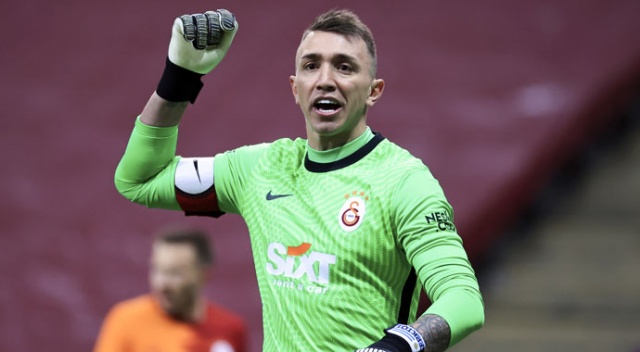 Muslera&#039;nın sözleşmesi 2024&#039;e kadar uzatıldı