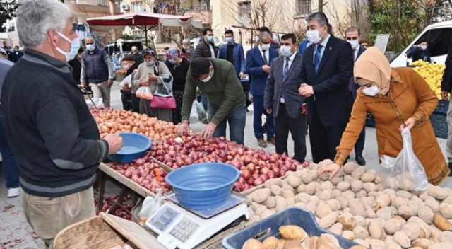 Osmaniye’de pazar yerlerinde koronavirüs denetimi Osmaniye’de pazar yerlerinde koronavirüs denetimi