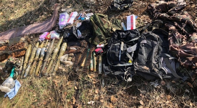 Pençe-Kaplan operasyonunda çok sayıda yeni silah ve mühimmat ele geçirildi Pençe-Kaplan operasyonunda çok sayıda yeni silah ve mühimmat ele geçirildi