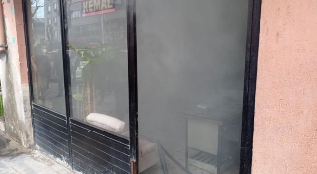 Siirt’te iş yerinde çıkan yangın korkuttu Siirt’te iş yerinde çıkan yangın korkuttu
