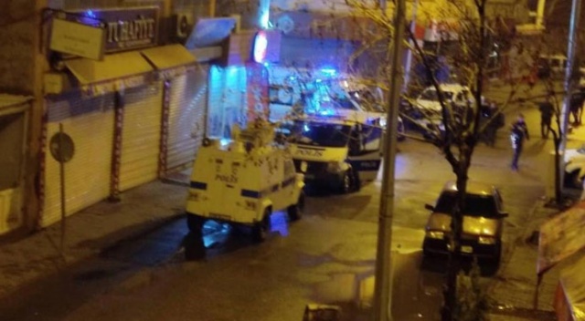 Siverek’te iki grup arasında bıçaklı, sopalı kavga: 1 ölü Siverek’te iki grup arasında bıçaklı, sopalı kavga: 1 ölü