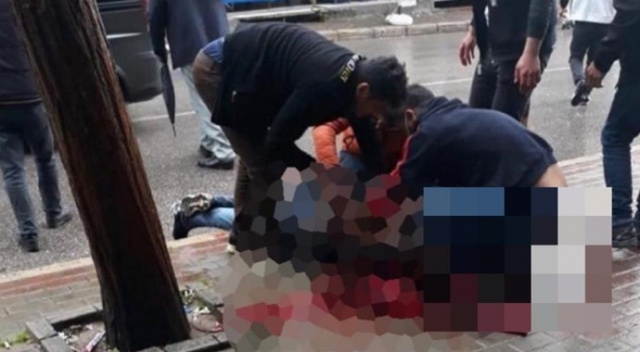 Sokak ortasında bıçaklı saldırı: 1 ölü Sokak ortasında bıçaklı saldırı: 1 ölü