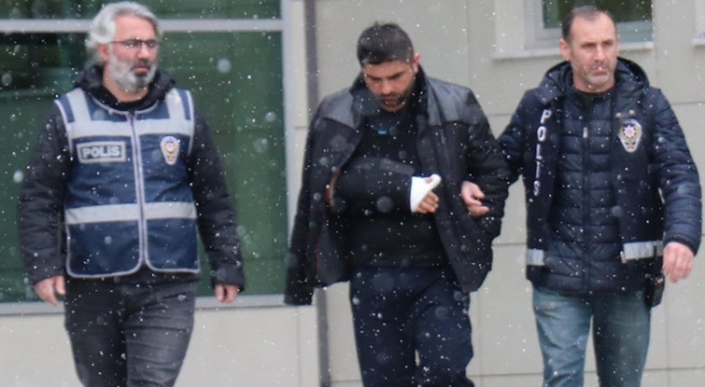 Taş ve sopayla dayısını döverek öldüren şahsa ‘ağır tahrik’ indirimi Taş ve sopayla dayısını döverek öldüren şahsa ‘ağır tahrik’ indirimi