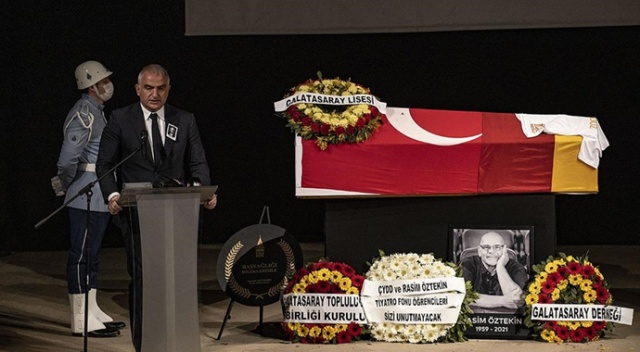 Usta oyuncu Rasim Öztekin son yolculuğuna uğurlandı Usta oyuncu Rasim Öztekin son yolculuğuna uğurlandı