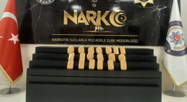 Van’da 10 kilo eroin ele geçirildi Van’da 10 kilo eroin ele geçirildi