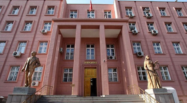 Yargıtay &#039;okumuşsun da adam olamamışsın&#039; sözünü hakaret saymadı