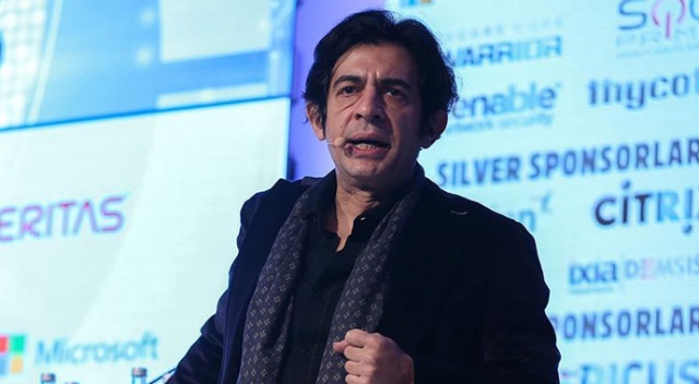 Youtuber&#039;a &#039;hakaret&#039; iddiasıyla yargılanan Okan Bayülgen beraat etti