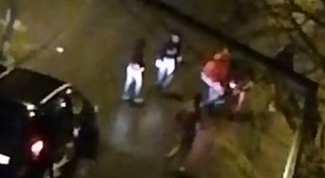 Arkadaşı ile tartışan 15 yaşındaki kız, balkondan atladı Arkadaşı ile tartışan 15 yaşındaki kız, balkondan atladı