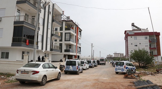 Baba ve oğlunun cansız bedenleri aynı oda içerisinde bulundu Baba ve oğlunun cansız bedenleri aynı oda içerisinde bulundu