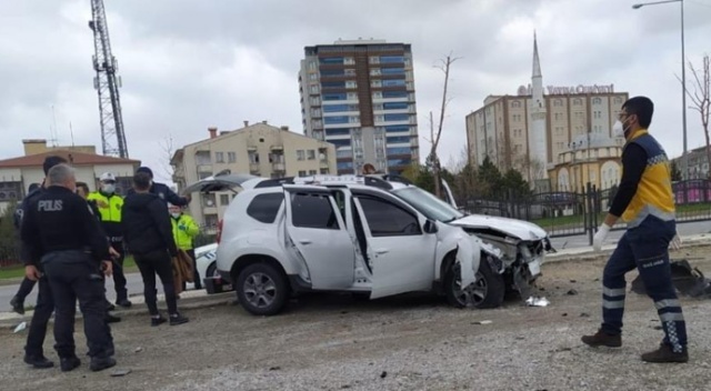 Çorum&#039;da trafik kazası: 3 yaralı
