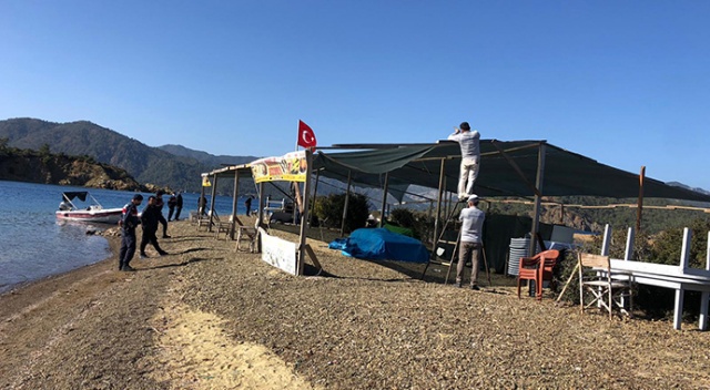 Fethiye&#039;deki Yassıca Ada&#039;da bulunan kaçak yapı yıkıldı