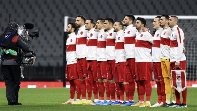 FIFA dünya sıralamasında Türkiye üç basamak yükselerek 29. oldu FIFA dünya sıralamasında Türkiye üç basamak yükselerek 29. oldu
