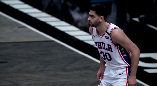 Furkan Korkmaz’dan Boston potasına 10 sayı Furkan Korkmaz’dan Boston potasına 10 sayı
