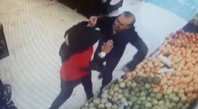 Genç kıza dehşeti yaşatan zanlıya, 'bıçak öldürmeye elverişli değil' savunması Genç kıza dehşeti yaşatan zanlıya, 'bıçak öldürmeye elverişli değil' savunması