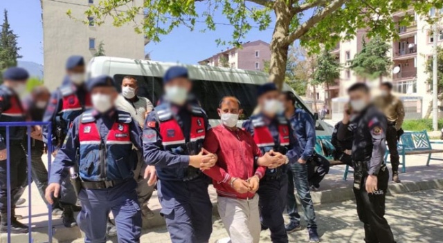 Hırsız bu kez abarttı: Sahipleri içerdeyken evin kapısını çaldı