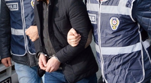 İstanbul'da tartıştığı dedesini darbederek öldürdüğü iddia edilen kişi tutuklandı İstanbul'da tartıştığı dedesini darbederek öldürdüğü iddia edilen kişi tutuklandı