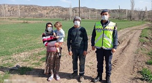 Kaybolan çocuğu jandarma buldu