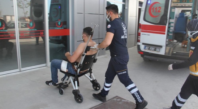 Konya’da silahlı ve bıçaklı kavga: 3 yaralı Konya’da silahlı ve bıçaklı kavga: 3 yaralı