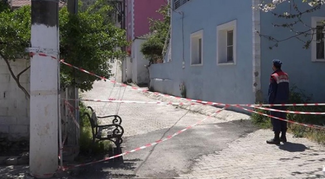 Kuşadası’nda 2 sokak karantinaya alındı Kuşadası’nda 2 sokak karantinaya alındı