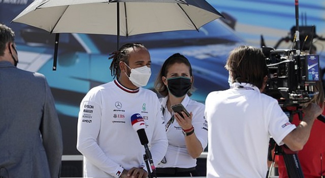 Lewis Hamilton’dan sosyal medyaya ırkçılık boykotu