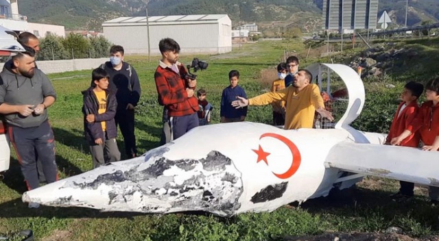 Osmaniye’de garip bir olay! Hava aracı düştüğünü duyan koşup geldi Osmaniye’de garip bir olay! Hava aracı düştüğünü duyan koşup geldi