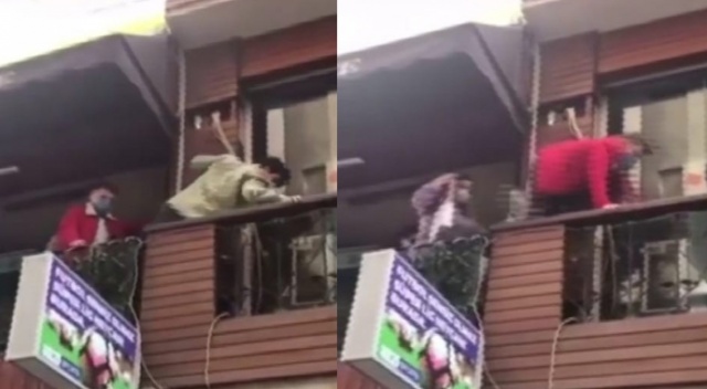 Polisi görünce kafenin balkonundan yan balkona böyle kaçtılar Polisi görünce kafenin balkonundan yan balkona böyle kaçtılar