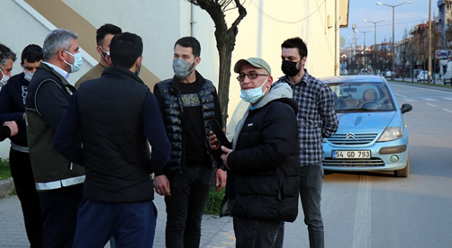 Sakarya’da akıllara durgunluk veren kaza: Seyir halindeki araçların önüne atladı